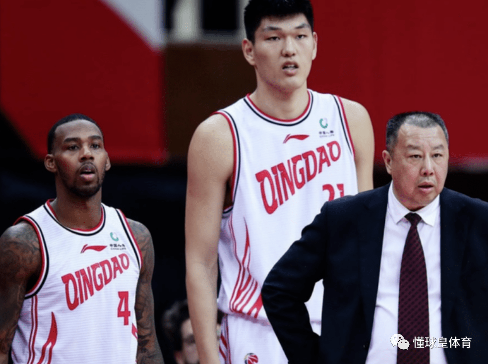 包含CBA常规赛赛程吃紧，里昂加时末段主帅复盘，底气十足，团队化学反应显著的词条